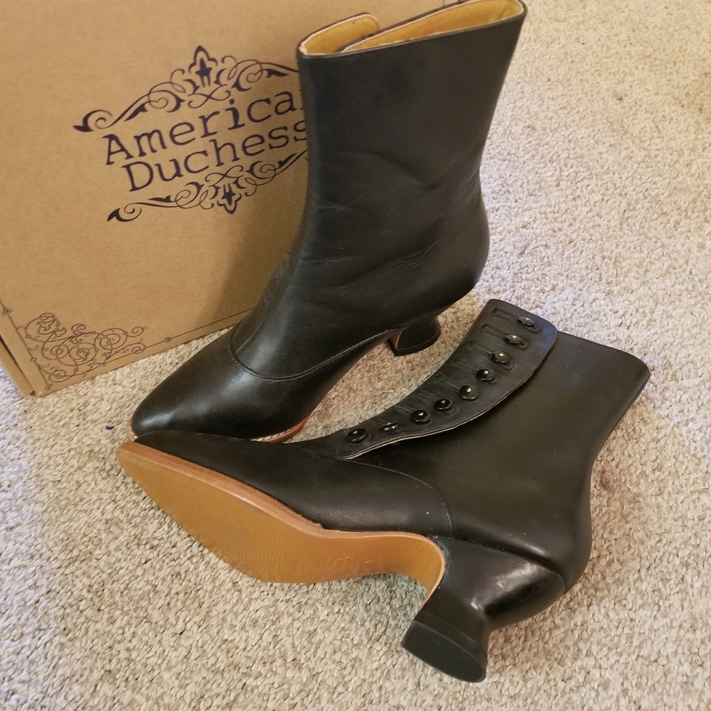 NWT Vintage-style designer hightop victorian boots - Picture 2 of 5